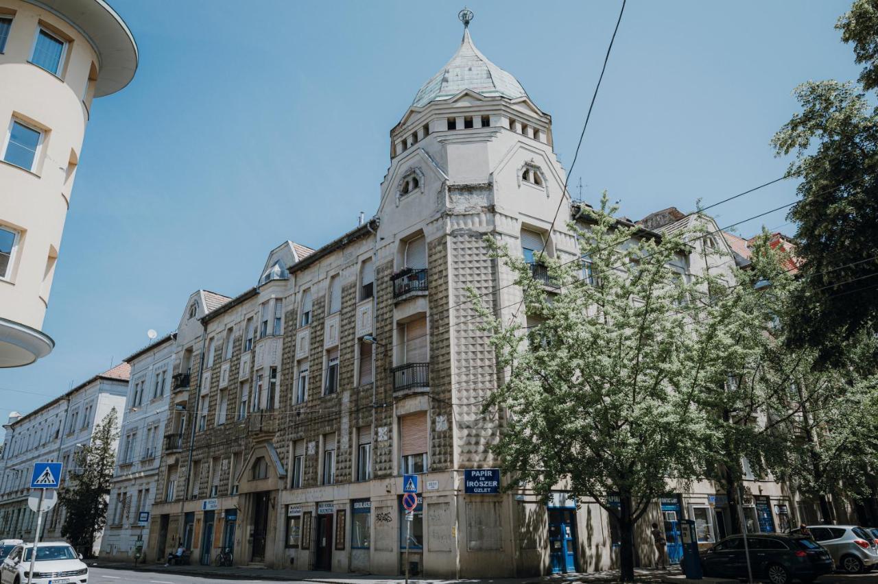 Dozsa Apartman Szeged Exterior photo